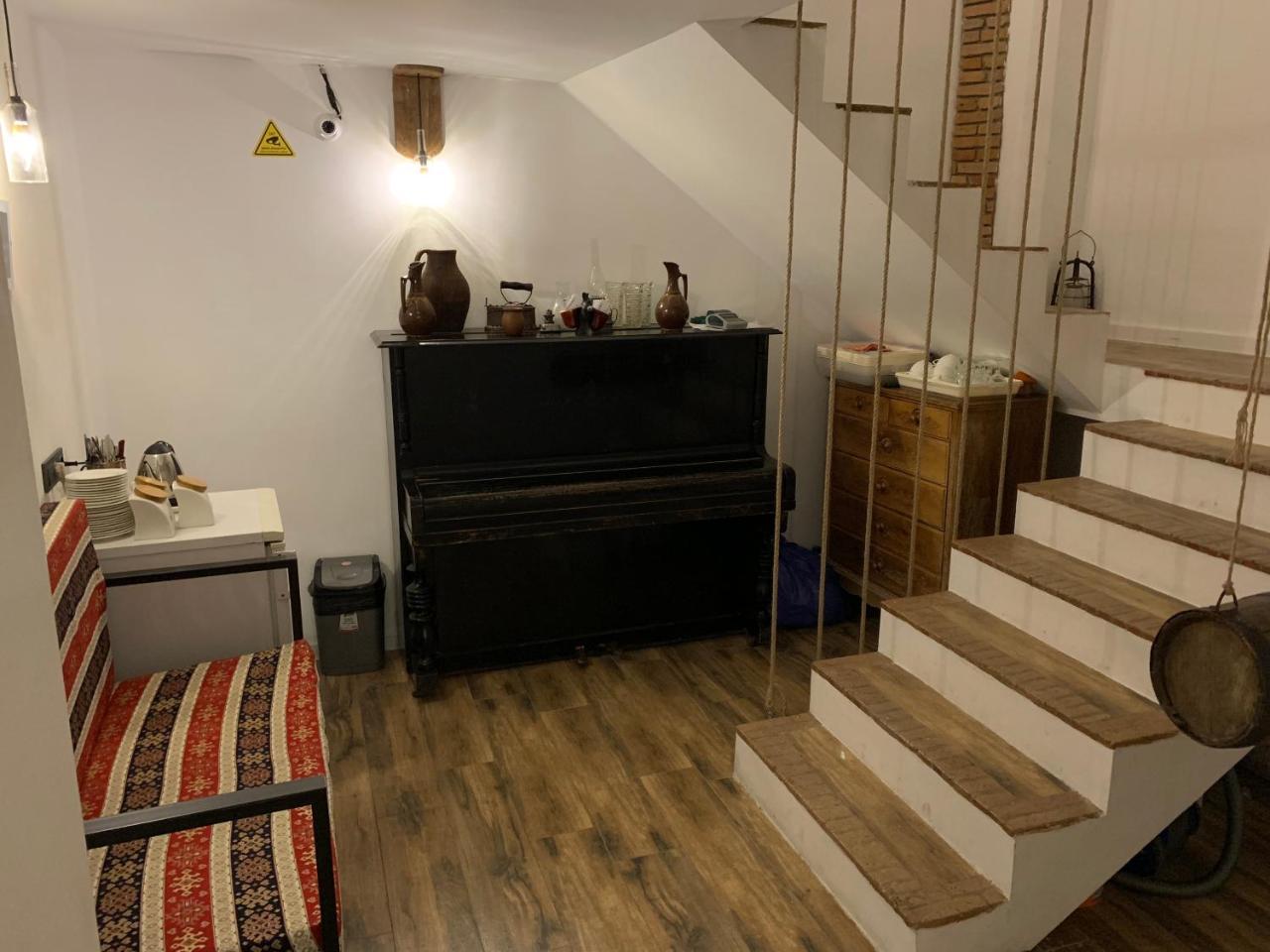 Hotel Baratashvili 12 Tiflis Dış mekan fotoğraf