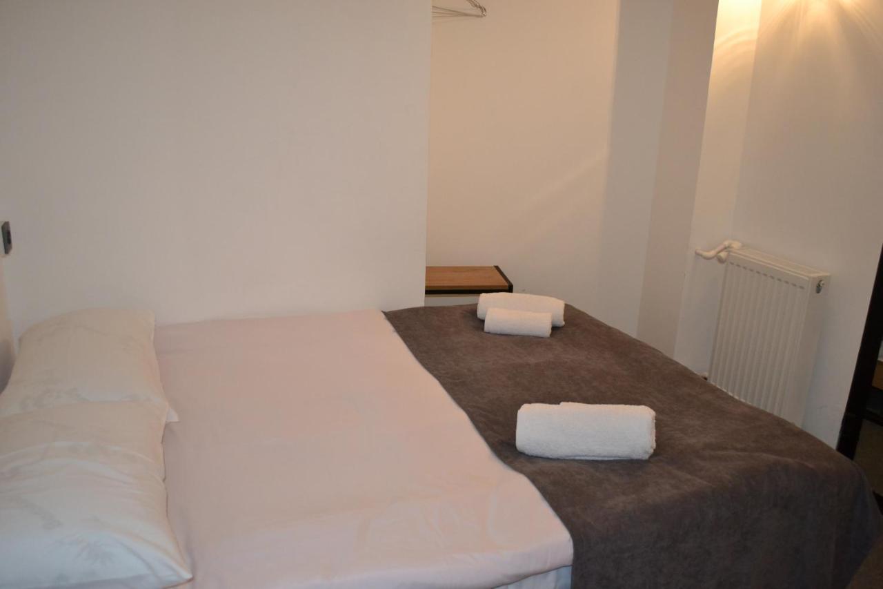 Hotel Baratashvili 12 Tiflis Dış mekan fotoğraf