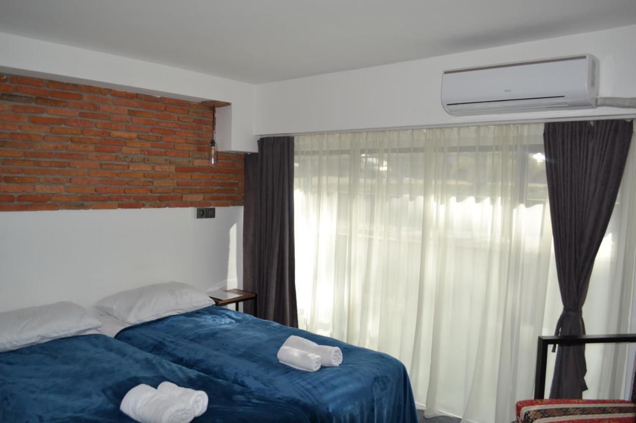 Hotel Baratashvili 12 Tiflis Dış mekan fotoğraf